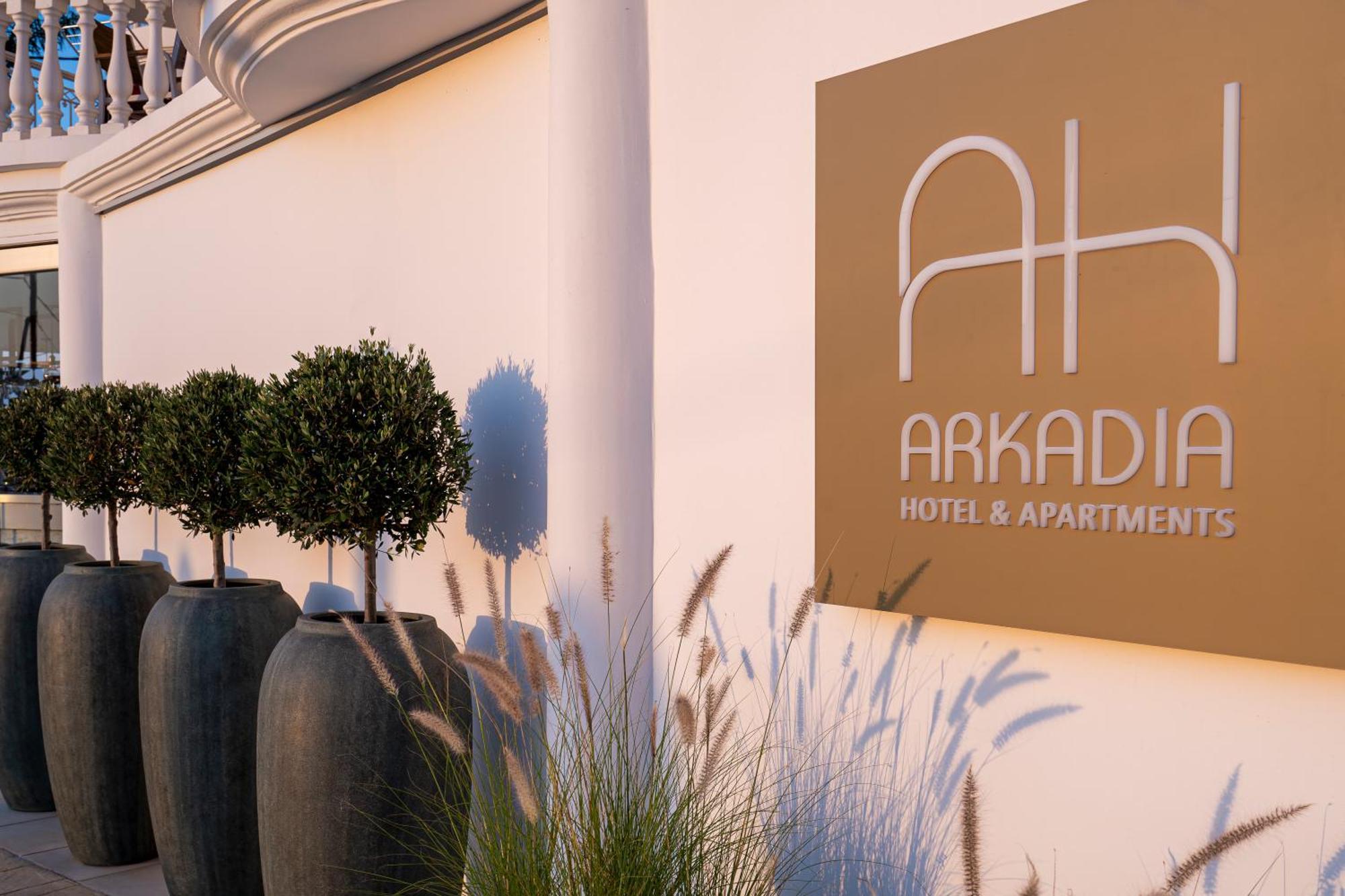 Arkadia Aparthotel Kypseli